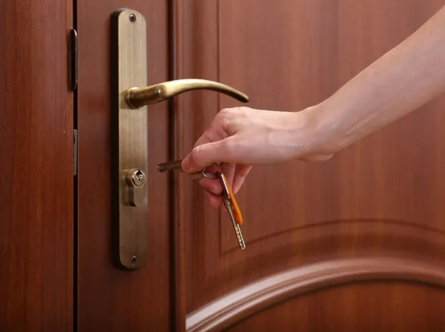 Important Role of Locksmith Services for Apartment Complexes