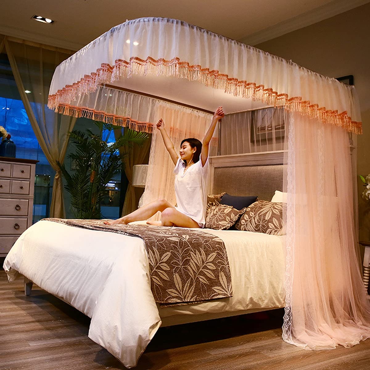 Get The Peace Along The Insect-Free Sleep With Bed Canopy